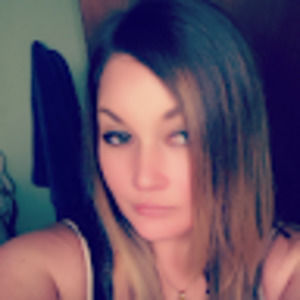 Meet your Posher, Leanne